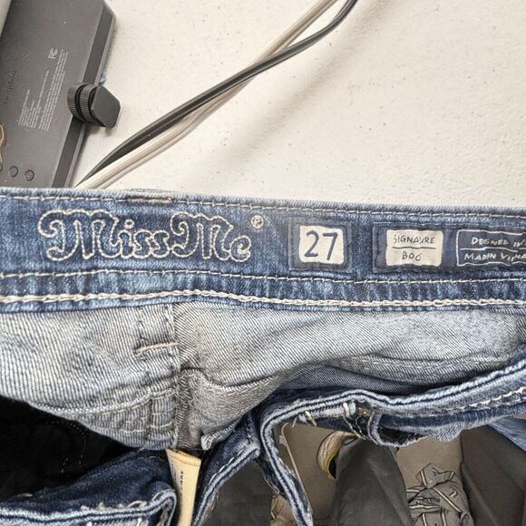 Miss Me Womens Signature Boot Cut Blue Jeans Denim JP7821B Sz 30x32 Marked 27 - Picture 8 of 10
